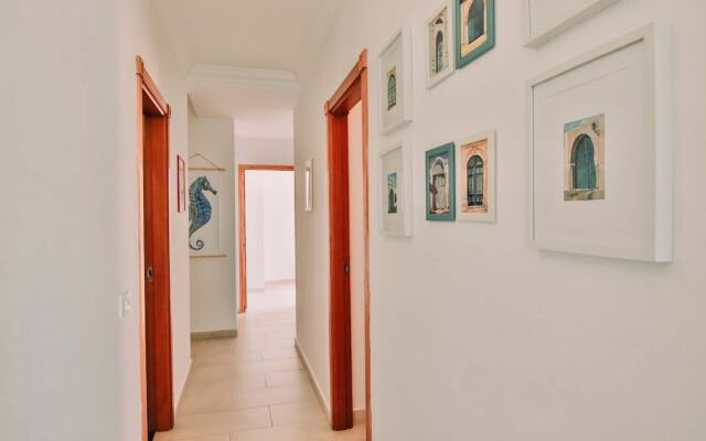 Modern & Chic Loft Apt. *Terrace *BBQ *Parking
