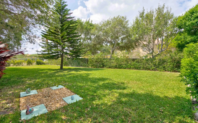 Tequesta Palms Inn