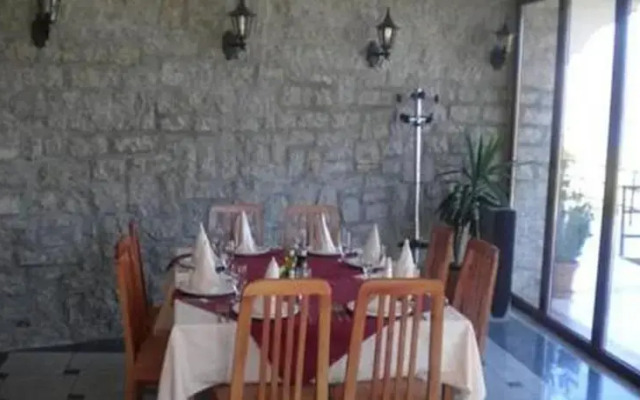 Riva Hotel