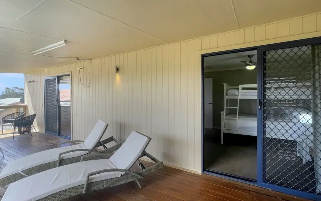 Coastal Upper-level Home With Pool Access