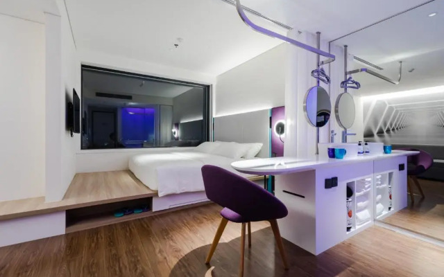 Tru by Hilton Nam Dinh City Centre