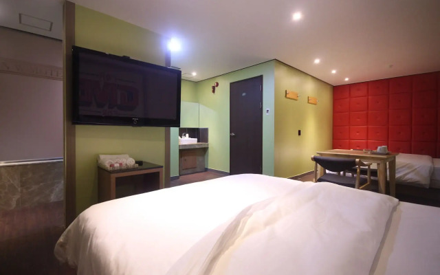 Gunsan Ritzplaza Hotel