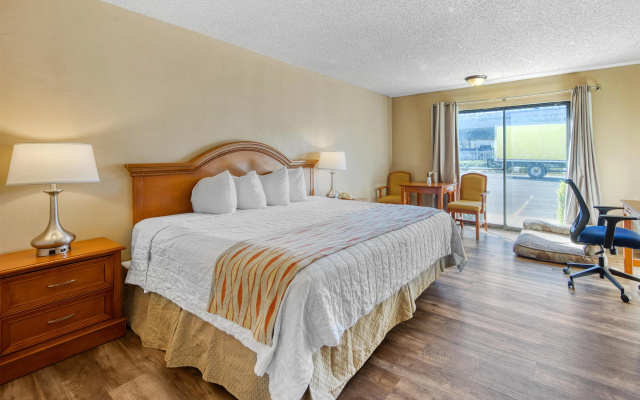 SureStay Plus Hotel by Best Western Reno Airport