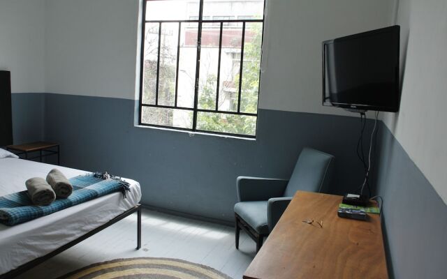 Stayinn Barefoot Condesa - Hostel