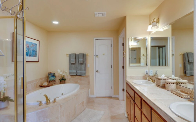 Step-free Bullhead City Condo w/ Balcony!