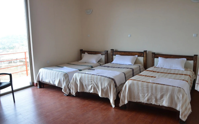 Zan-Seyoum Hotel