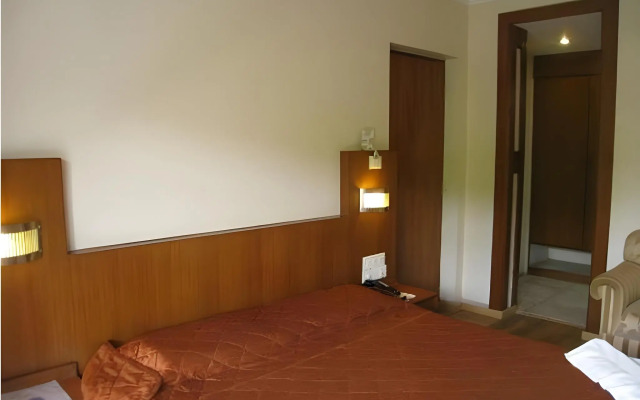 Hotel Maurya Residency