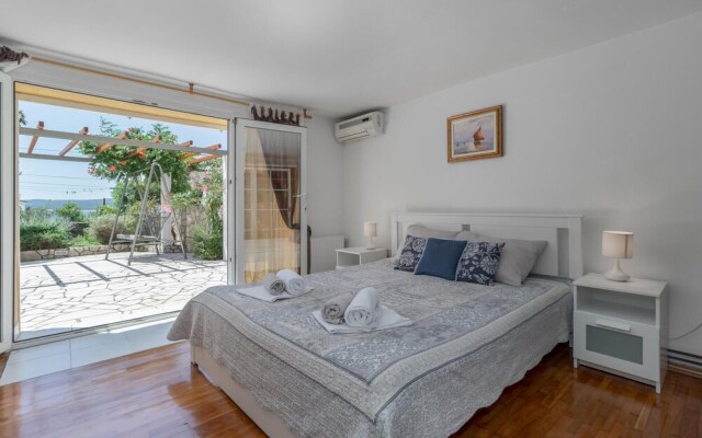 Stunning Apartment in Crikvenica With 2 Bedrooms and Wifi