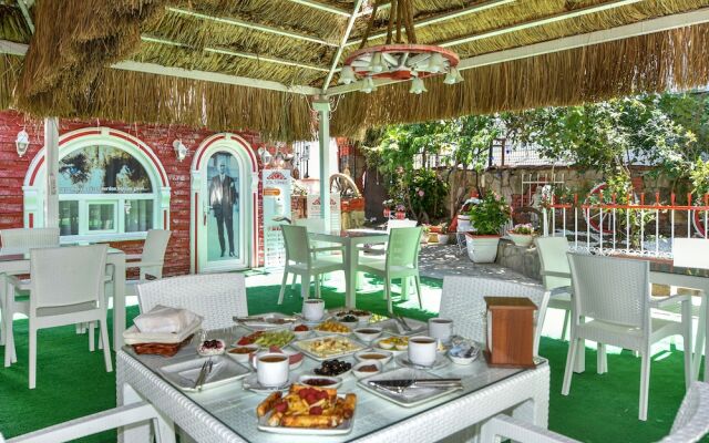 Otel Türk Evi