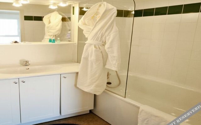 Appart'city Les Ulis - Appart Hôtel Ex Park&suites
