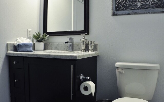 Premier Hollywood LA 4BD Suite