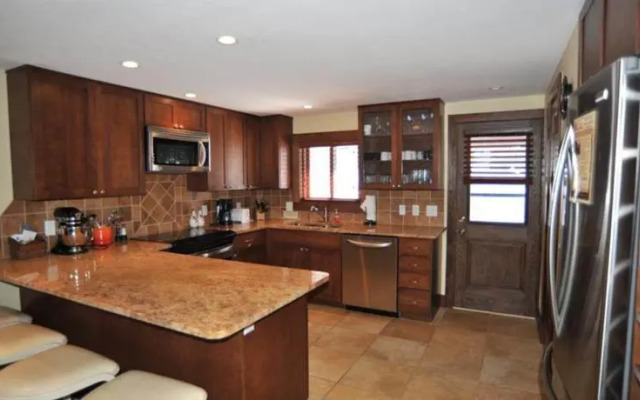 RedAwning Clubhouse #50