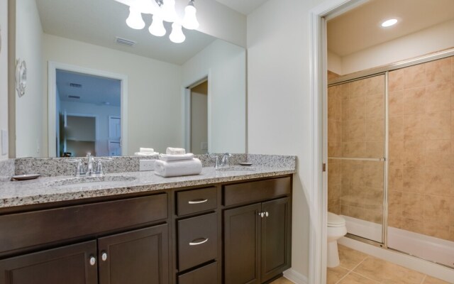 Windsor at Westside - 1639 Lima Avenue