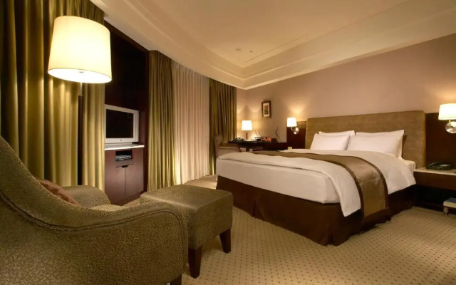 Grand Forward Hotel