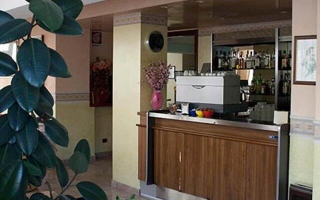 Hotel Monica