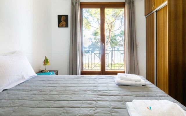 Filyra Private Beach Villa