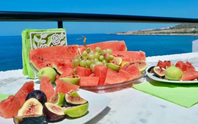 Elpida Seafront Paradise Apartment in Crete