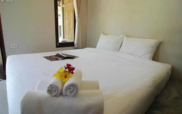 Hutcha Resort Samui