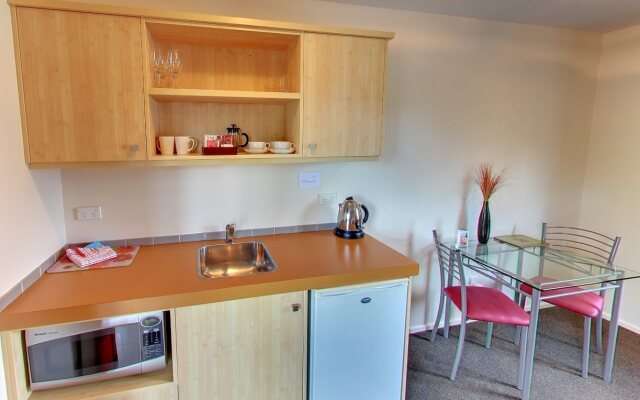 Tussock Peak Motor Lodge