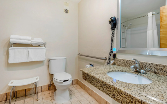 Quality Inn Fort Wayne