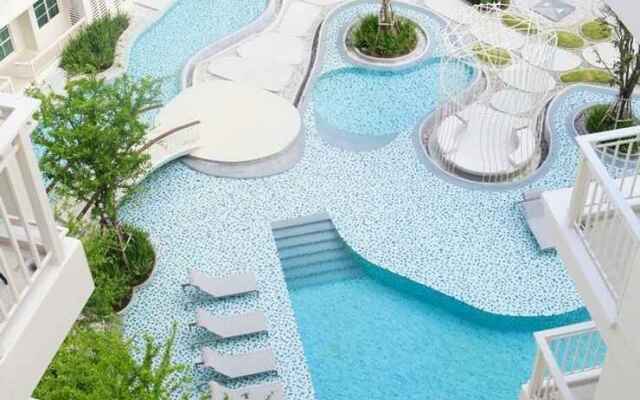 Summer Huahin Condo by Huahin Holiday Condo