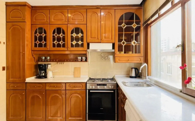 MISSAFIR Spacious Duplex Flat near Bagdat Street