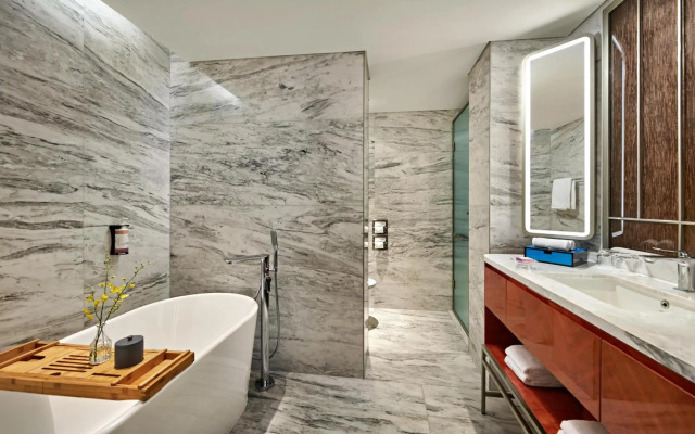 Movenpick Hotel Hanoi Centre