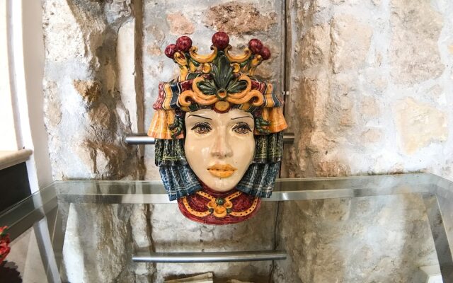 Calarossa beachfront apartment