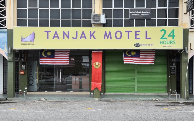 Tanjak Motel - Hostel