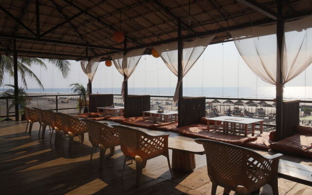 FabHotel Tahira Ashwem Beachfront