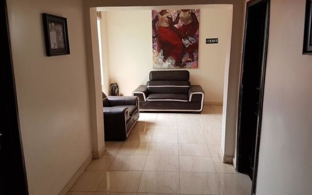 Eddy Vic Hotel