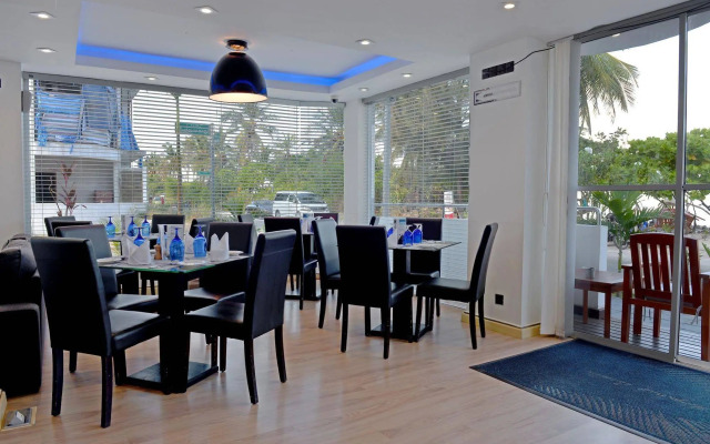 Airport Beach Hotel
