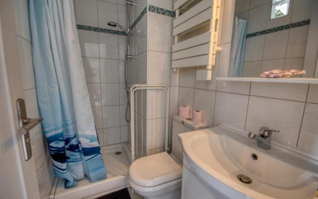 La Studette Marina 06