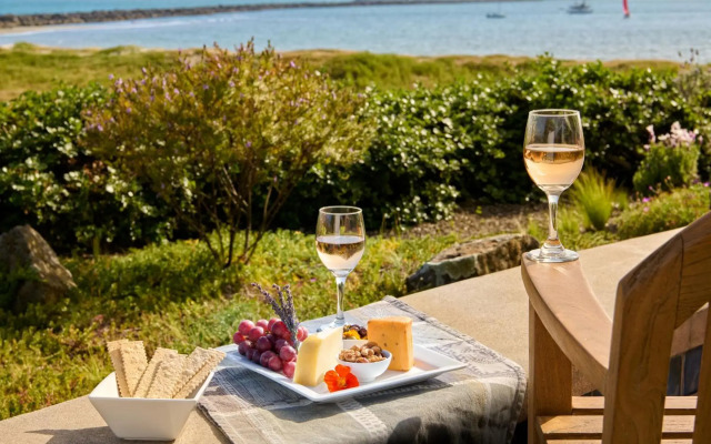 The Beach House Hotel Half Moon Bay