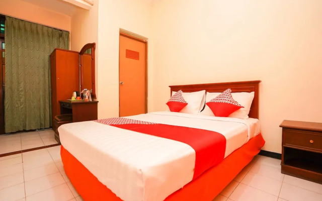 RedDoorz near UPN Veteran