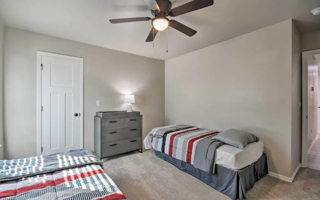 Bright Amarillo Townhome Near Parks & Town!
