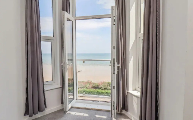 4 Seaview @ Bridlington Bay