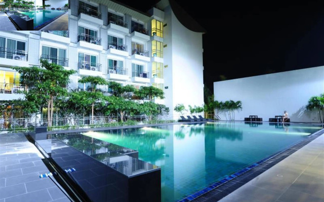 Isanook Airport Residence