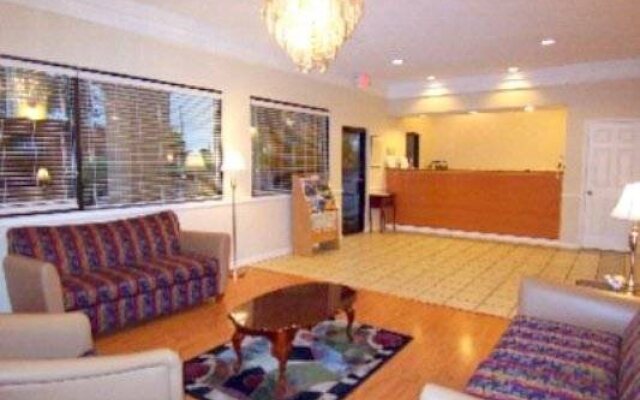 Deerfield Inn & Suites