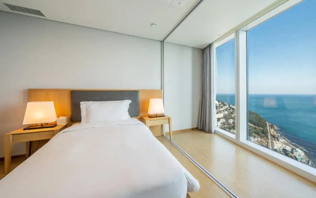 LCT Residence Y Collection