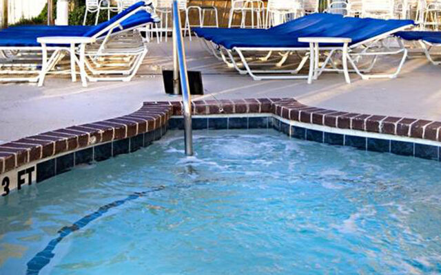 Holiday Inn Oceanfront @ Surfside Beach