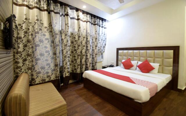 OYO 12841 Hotel Maa Residency