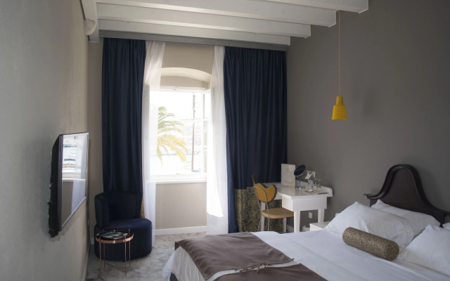 XII Century Heritage Hotel