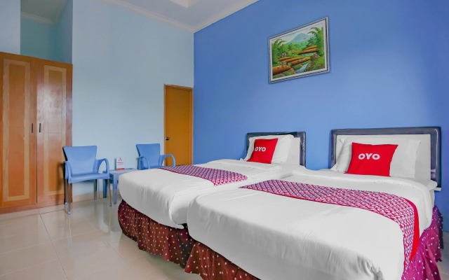 OYO 90072 Apri Inn Syariah