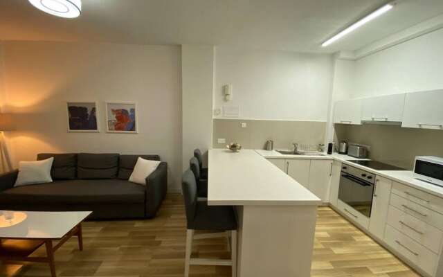Seabreeze City Center Flat No 4