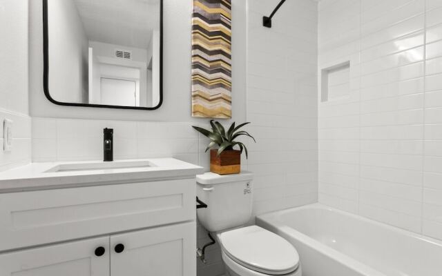University Serenity Suites 15th