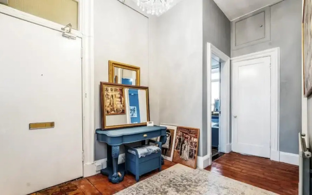 Stunning Artistic Hideout Perfect for Family