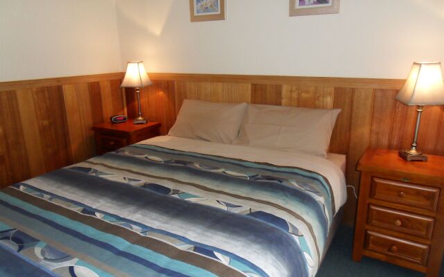 Driftwood Strahan Villas Hotel