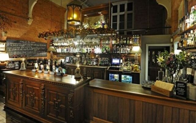 The Cholmondeley Arms Inn - Good Pub Food - B&B in Cheshire