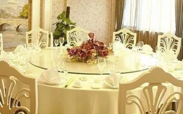 Grand River Garden Hotel